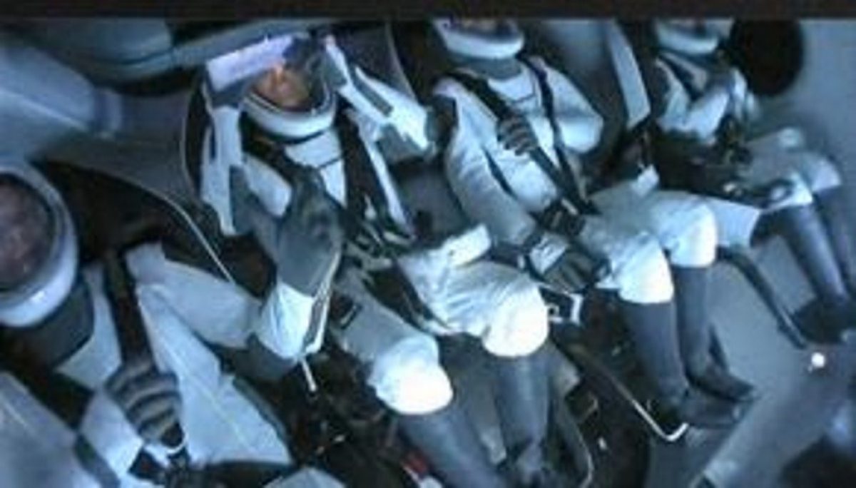 Noticia: Los cuatro pasajeros de SpaceX regresan a la Tierra luego de tres días en el espacio Los cuatro pasajeros de SpaceX regresan a la Tierra luego de tres días en el espacio