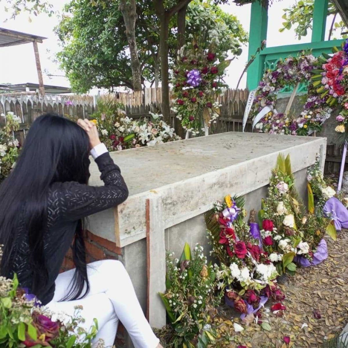 Noticia: El cuerpo de Naomi Arcentales fue exhumado y se traslada a Quito para segunda autopsia El cuerpo de Naomi Arcentales fue exhumado y se traslada a Quito para segunda autopsia