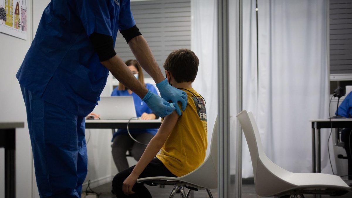 Noticia: EE.UU. marca récord en hospitalizaciones infantiles por Covid-19 EE.UU. marca récord en hospitalizaciones infantiles por Covid-19