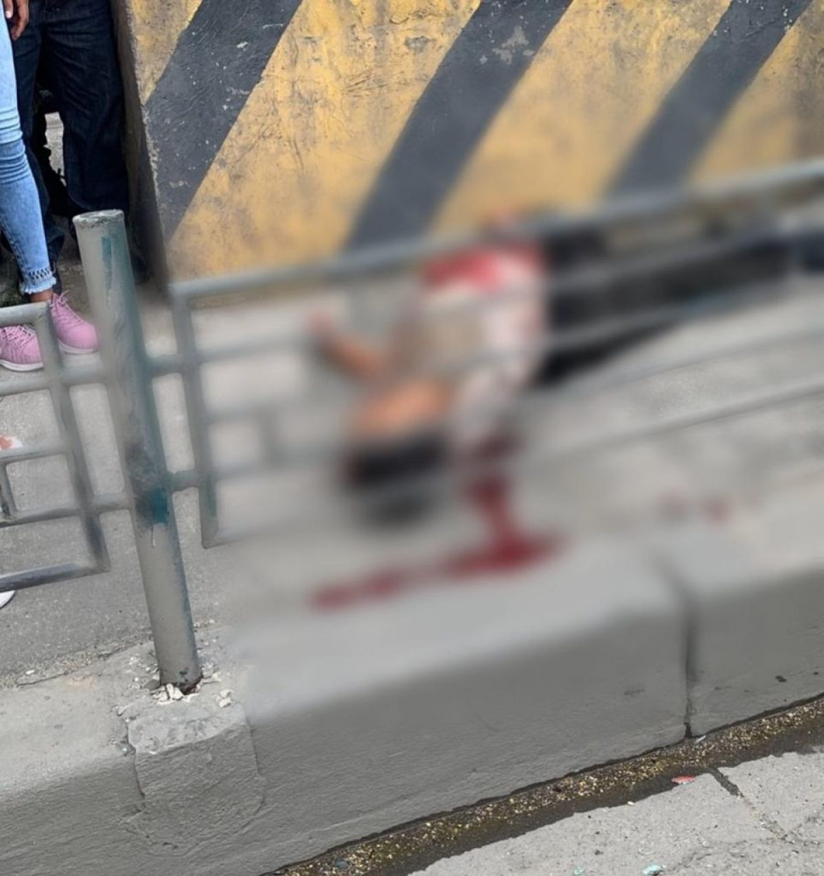 Noticia: Un miembro de la Policía Nacional fue asesinado en el norte de Guayaquil Un miembro de la Policía Nacional fue asesinado en el norte de Guayaquil