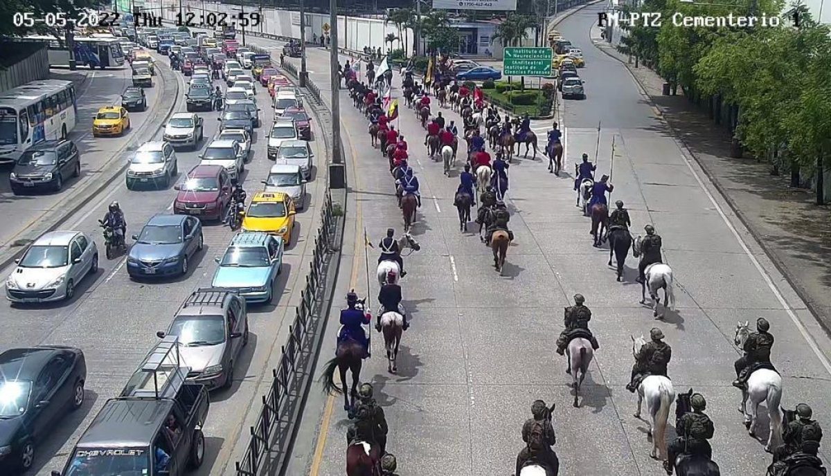 Noticia: Tráfico en Guayaquil: cierre de vías por Cabalgata Bicentenaria en el Malecón Tráfico en Guayaquil: cierre de vías por Cabalgata Bicentenaria en el Malecón