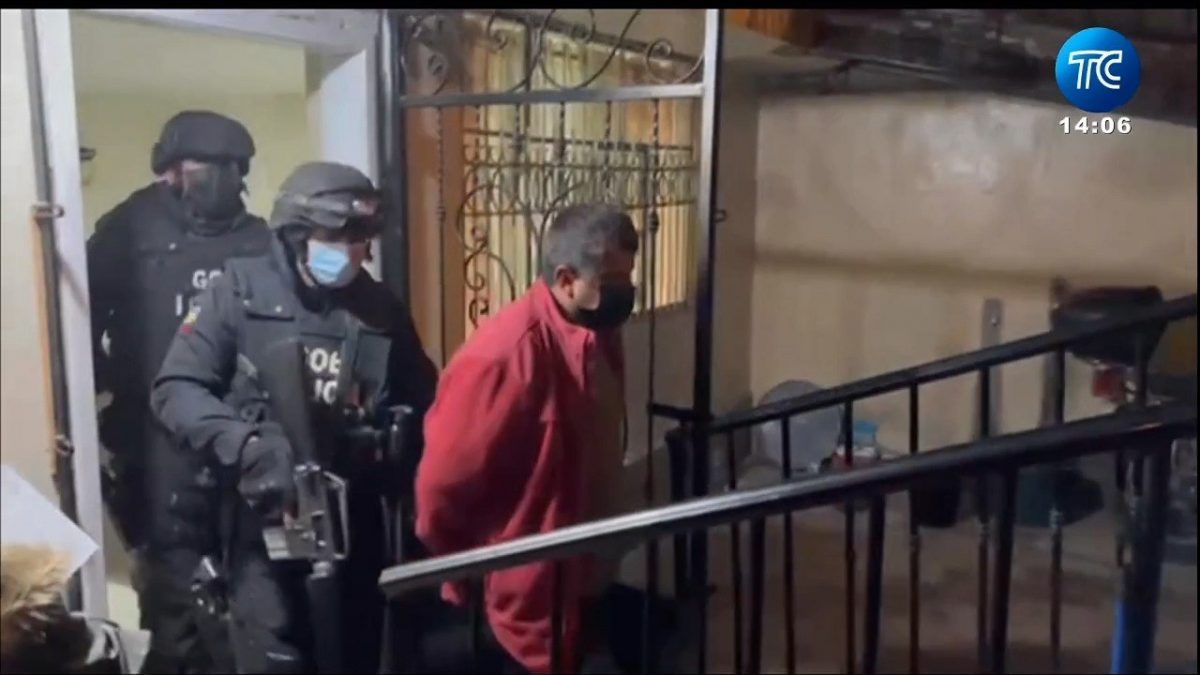 Noticia: Capturan en Ambato a un presunto pornógrafo infantil y rescatan a una menor Capturan en Ambato a un presunto pornógrafo infantil y rescatan a una menor