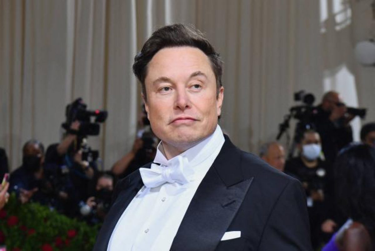 Noticia: Elon Musk: “Si no apareces en la oficina, asumiremos que has renunciado” Elon Musk: “Si no apareces en la oficina, asumiremos que has renunciado”