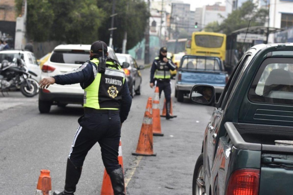 Noticia: Desde hoy esta suspendido el Pico y Placa Desde hoy esta suspendido el Pico y Placa