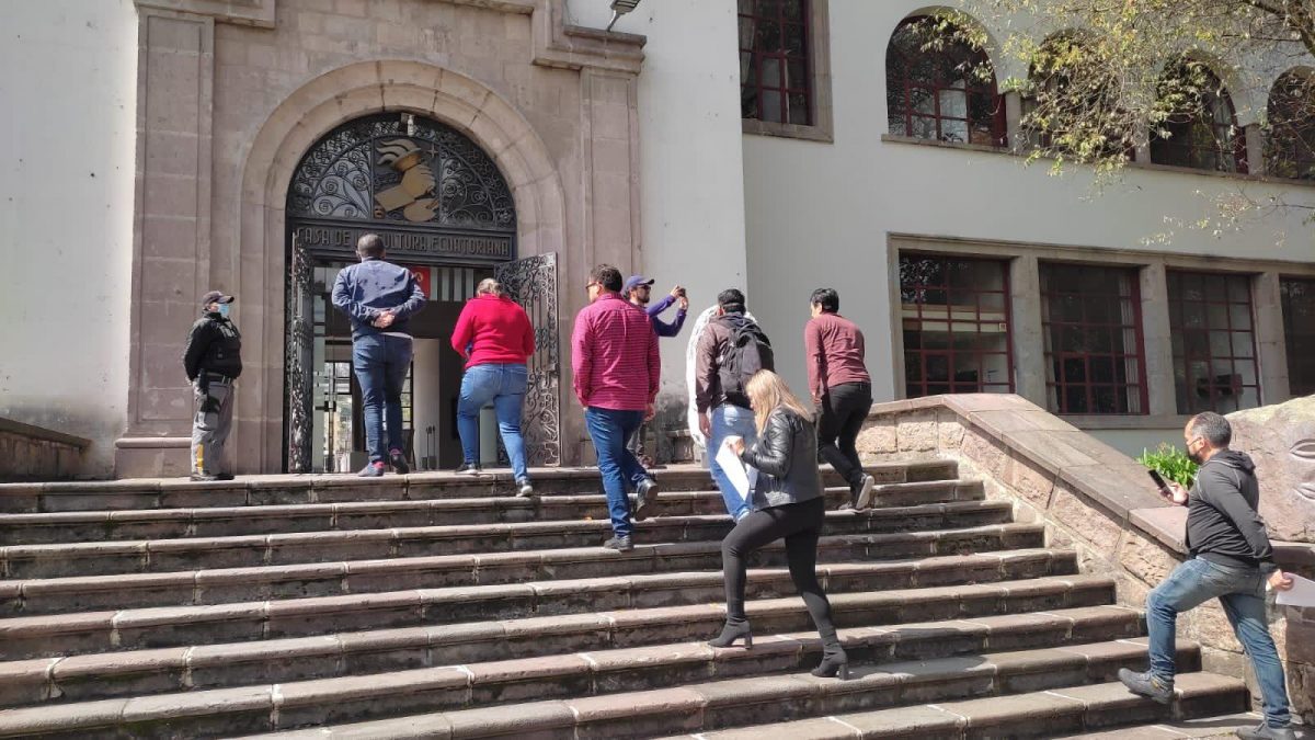 Noticia: Allanan las instalaciones de la Casa de la Cultura en Quito Allanan las instalaciones de la Casa de la Cultura en Quito