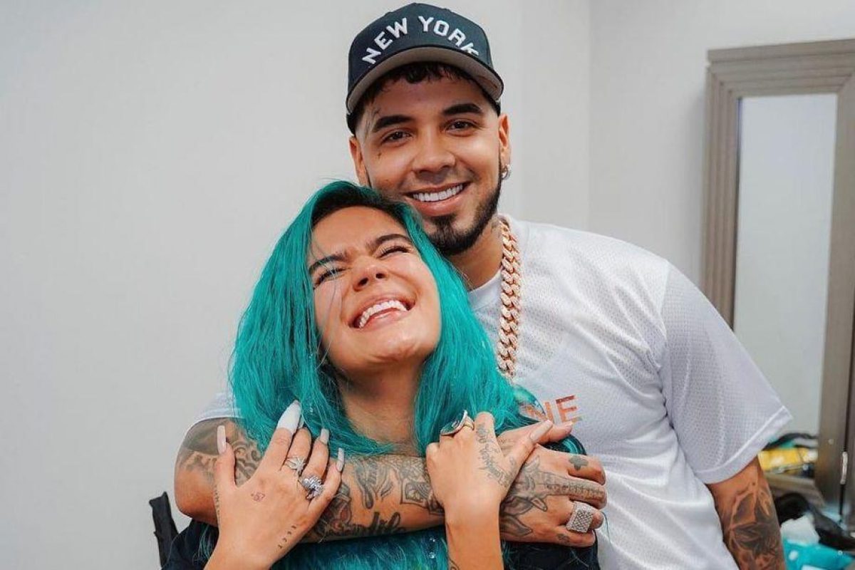 Noticia: Anuel AA se enoja en pleno concierto: "La tonta de la peluca azul" Anuel AA se enoja en pleno concierto: "La tonta de la peluca azul"