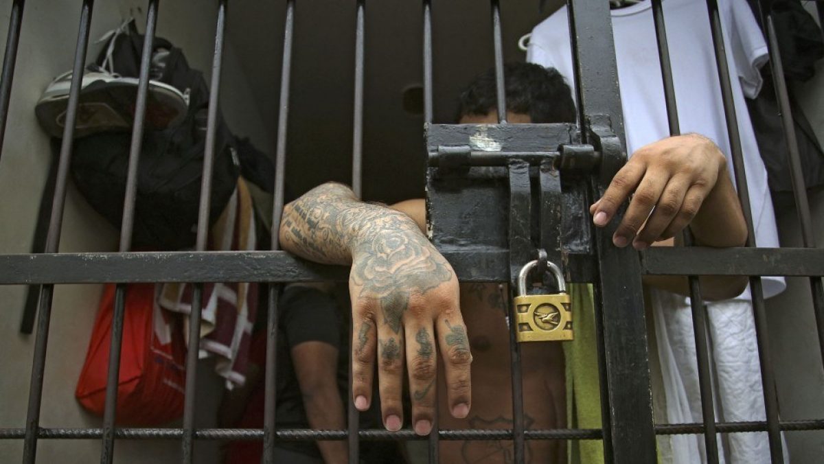 Noticia: Intento de fuga deja al menos 49 reos fallecidos en cárcel de Colombia Intento de fuga deja al menos 49 reos fallecidos en cárcel de Colombia