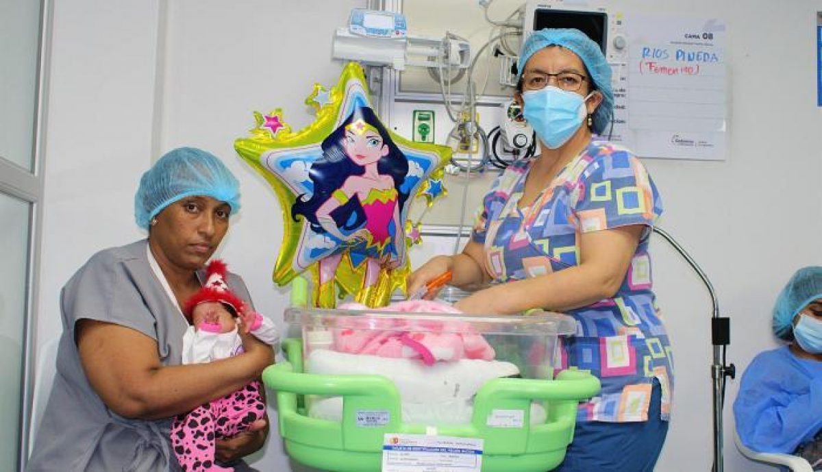 Noticia: Milagros, la bebé que nació en el inodoro y creyeron muerta recibió alta médica Milagros, la bebé que nació en el inodoro y creyeron muerta recibió alta médica