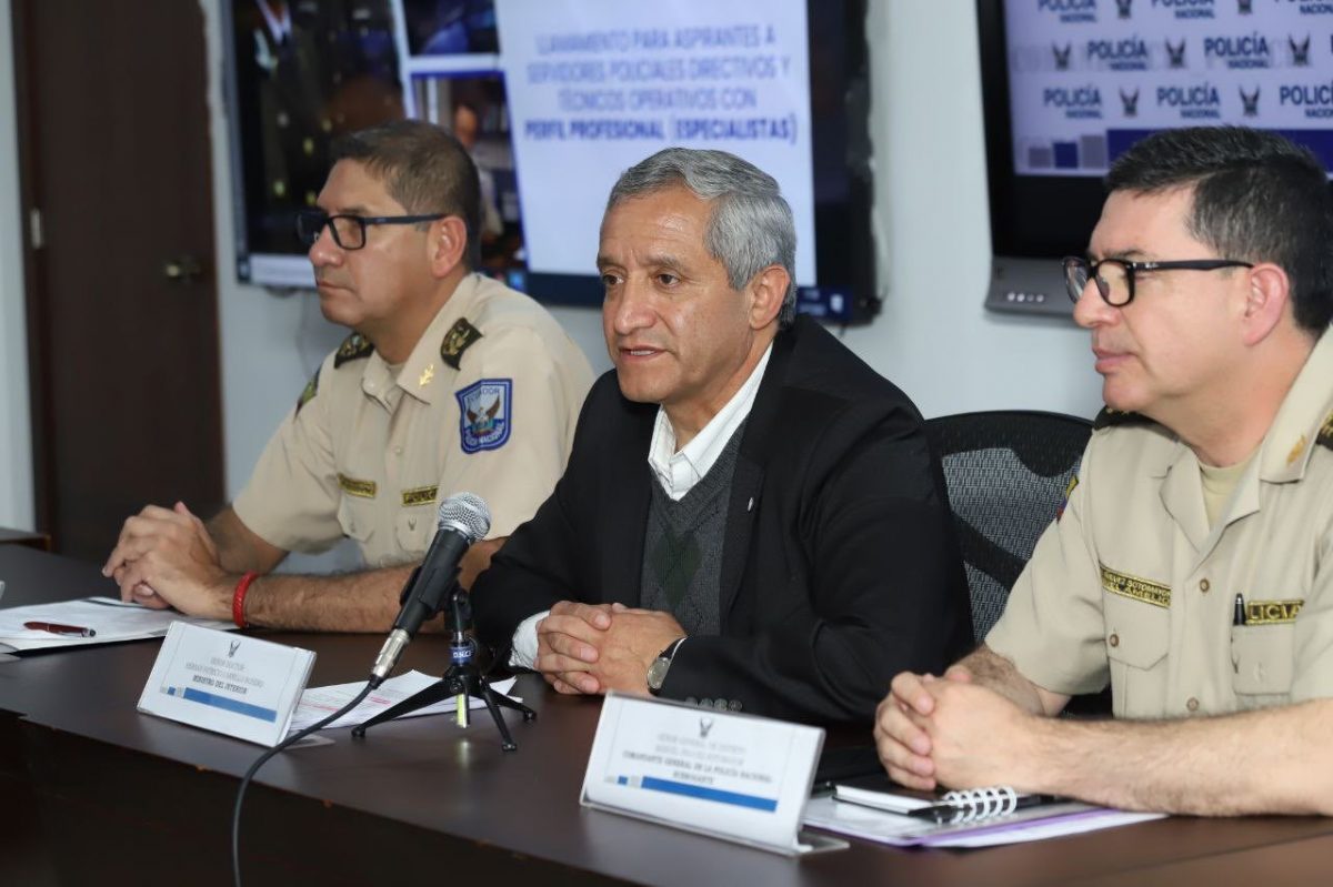 Noticia: La Policía del Ecuador está en búsqueda de 299 servidores profesionales La Policía del Ecuador está en búsqueda de 299 servidores profesionales