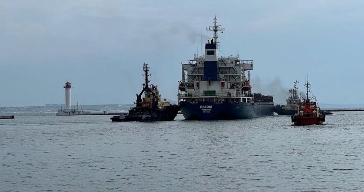 Noticia: El primer barco de granos sale de Odesa tras un acuerdo entre Ucrania y Rusia El primer barco de granos sale de Odesa tras un acuerdo entre Ucrania y Rusia
