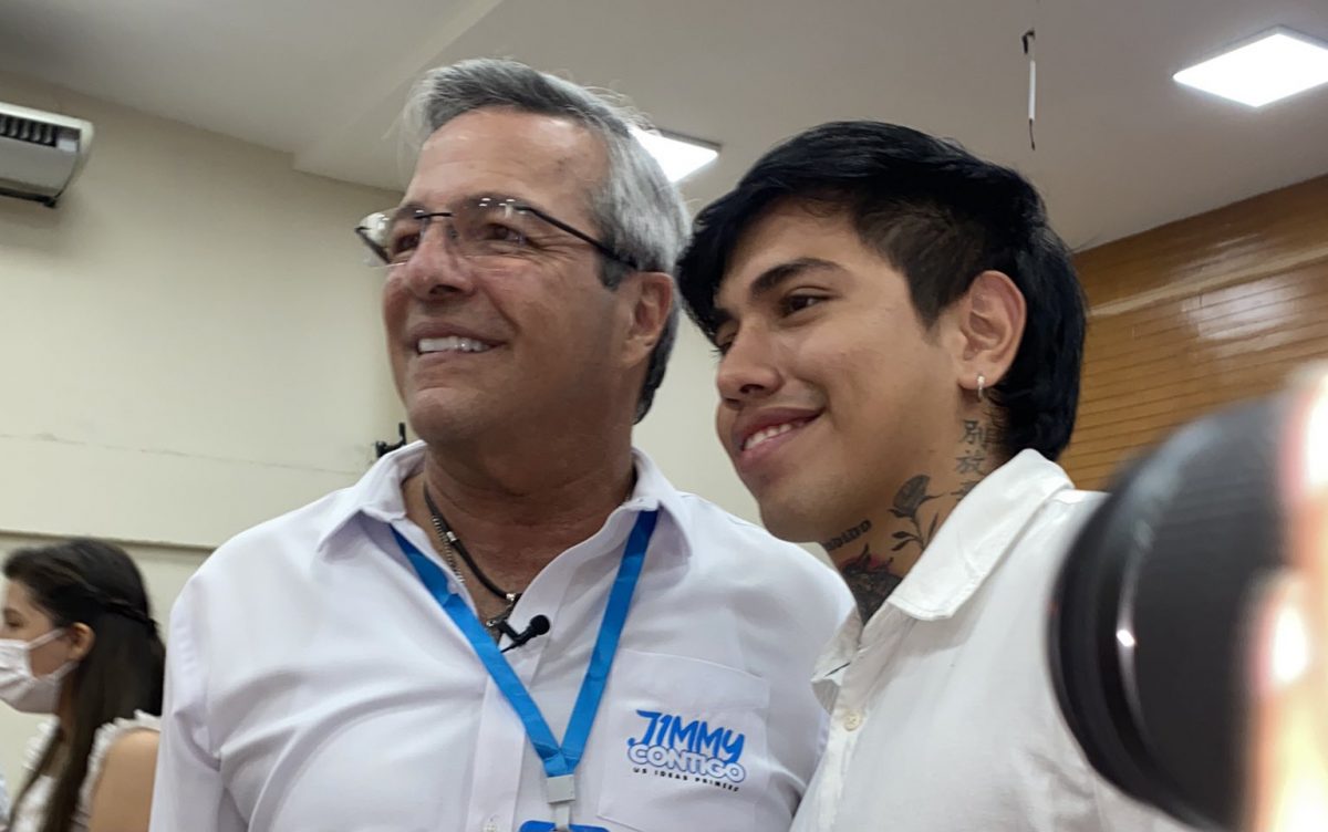 Noticia: ‘Pelado H' renuncia a su candidatura como concejal de Durán ‘Pelado H' renuncia a su candidatura como concejal de Durán