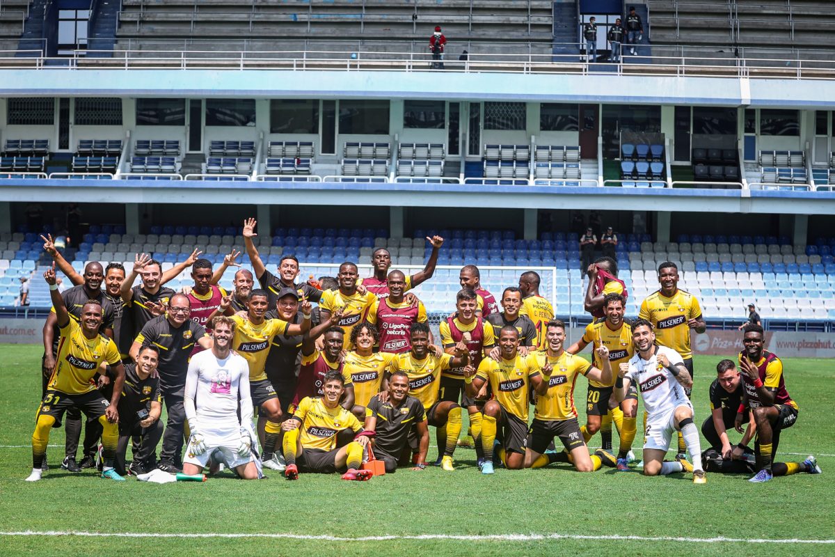 Noticia: ¡El Clásico se pintó de amarillo! ¡El Clásico se pintó de amarillo!