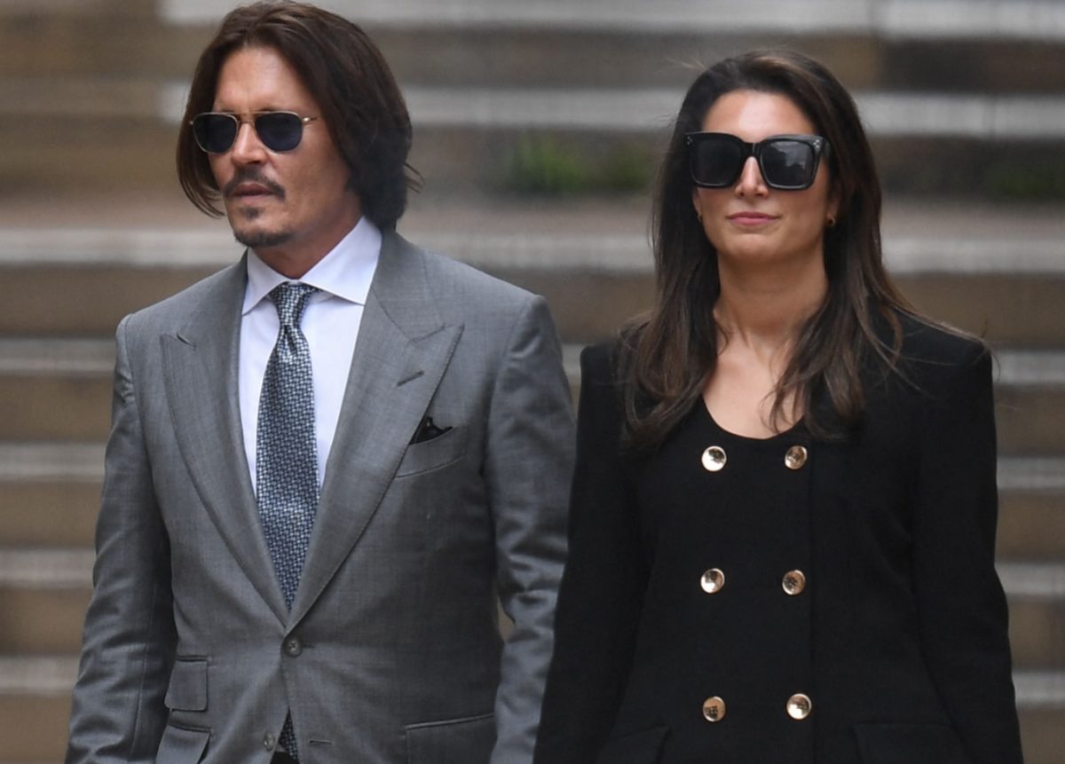Noticia: Johnny Depp está enamorado de su abogada Johnny Depp está enamorado de su abogada