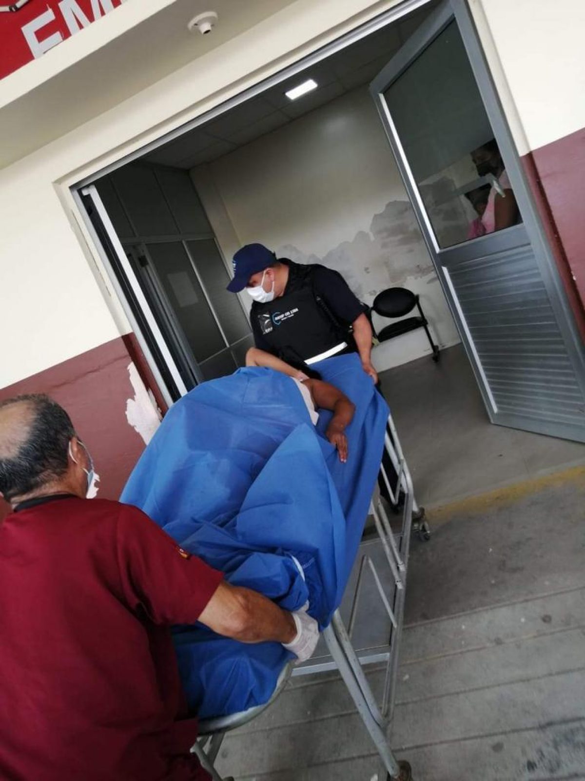 Noticia: Guayas: Una mujer dio a luz en el interior de un bus Guayas: Una mujer dio a luz en el interior de un bus