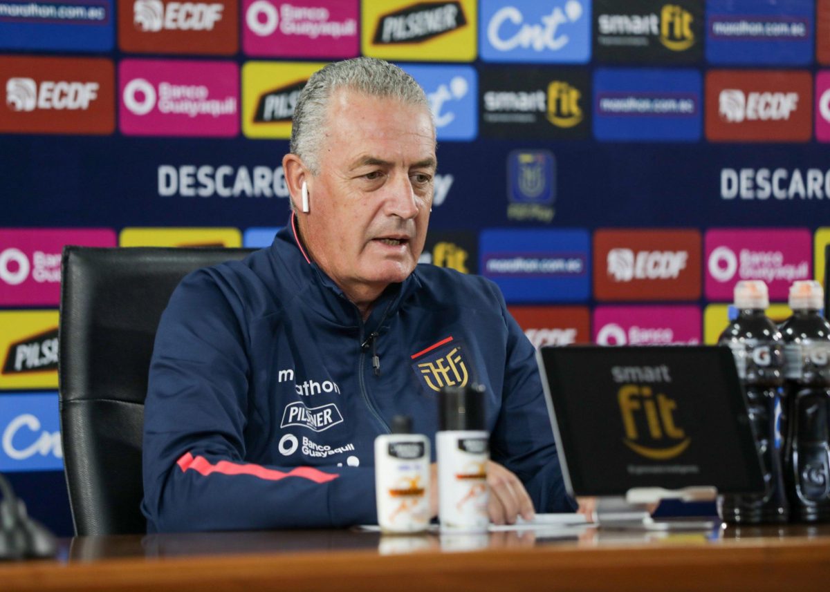 Noticia: Gustavo Alfaro confirma que llevará 4 delanteros al Mundial Gustavo Alfaro confirma que llevará 4 delanteros al Mundial
