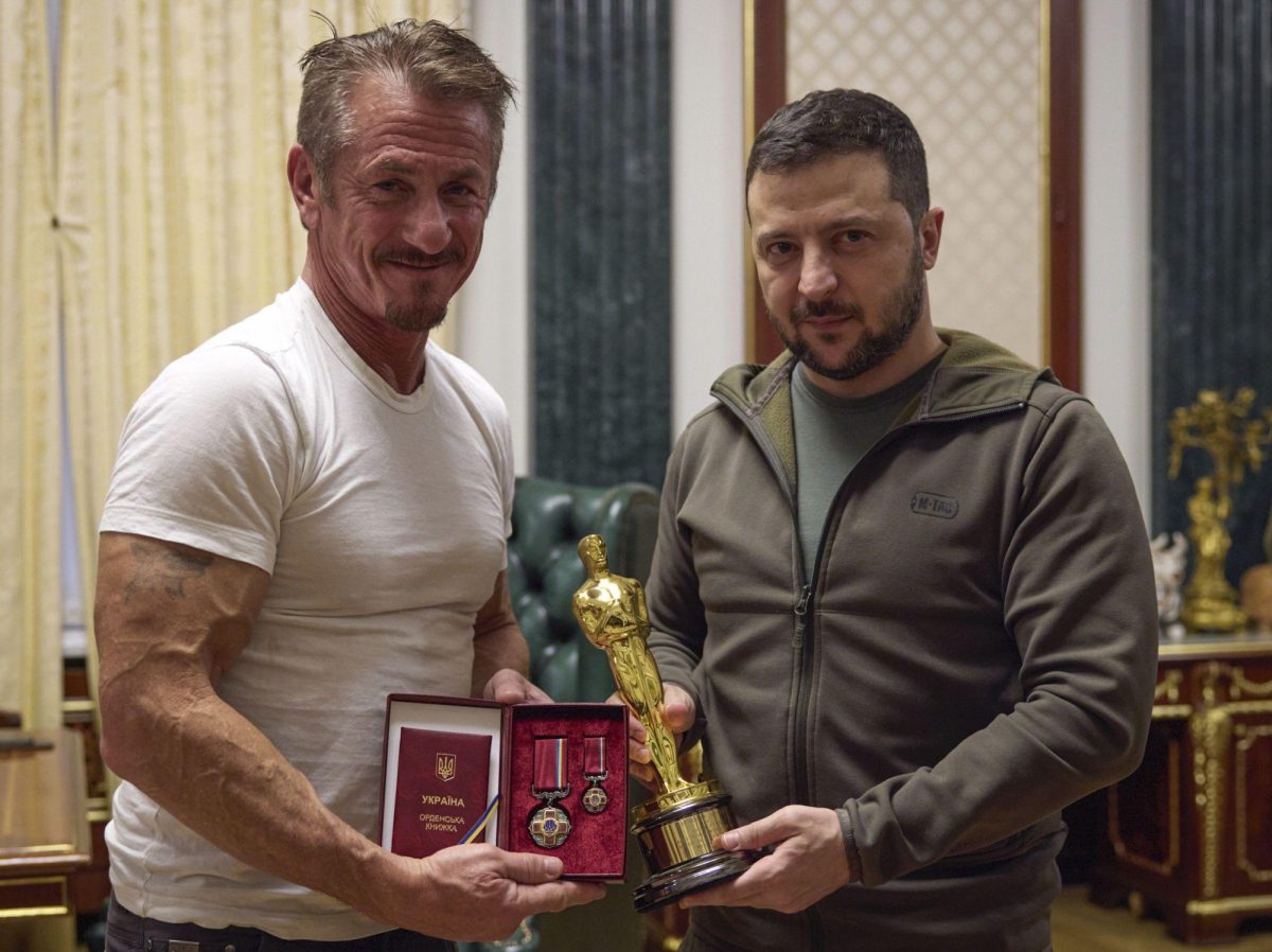 Noticia: ¿Por qué el actor Sean Penn le dio uno de sus dos Oscar al presidente ucraniano Volodimir Zelenski? ¿Por qué el actor Sean Penn le dio uno de sus dos Oscar al presidente ucraniano Volodimir Zelenski?