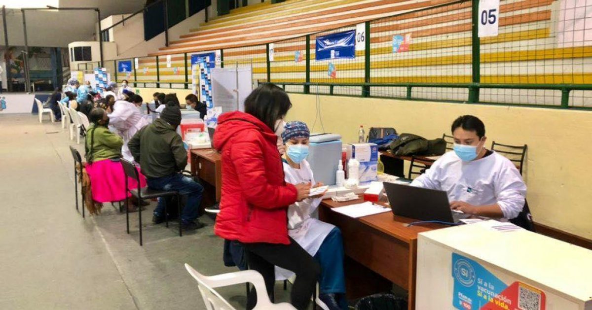 Noticia: Ecuador: Tercera dosis de refuerzo anticovid se aplicará para todos desde enero de 2022 Ecuador: Tercera dosis de refuerzo anticovid se aplicará para todos desde enero de 2022