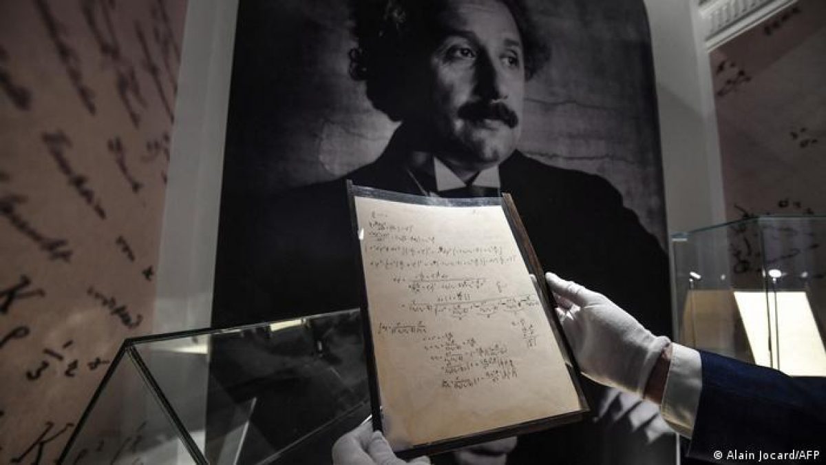 Noticia: Subastan un raro manuscrito de Albert Einstein a precio récord Subastan un raro manuscrito de Albert Einstein a precio récord