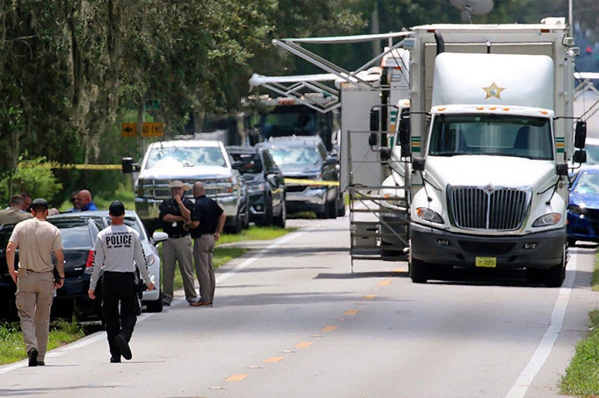 Noticia: Un exinfante de marina mató a 4 personas, incluido un bebé, en Florida Un exinfante de marina mató a 4 personas, incluido un bebé, en Florida