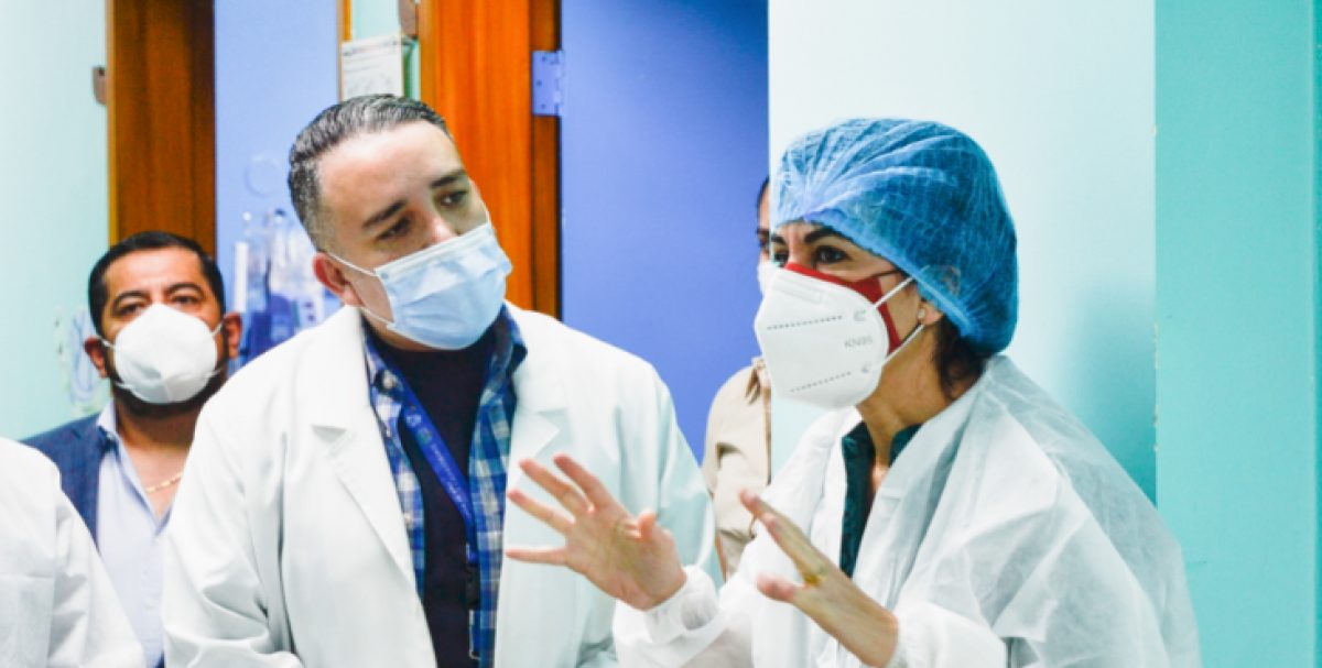 Noticia: Vicepresidenta, María Alejandra Muñoz, continúa su trabajo por humanizar el servicio público: visitó el Hospital Icaza Bustamante para planificar mejoras Vicepresidenta, María Alejandra Muñoz, continúa su trabajo por humanizar el servicio público: visitó el Hospital Icaza Bustamante para planificar mejoras
