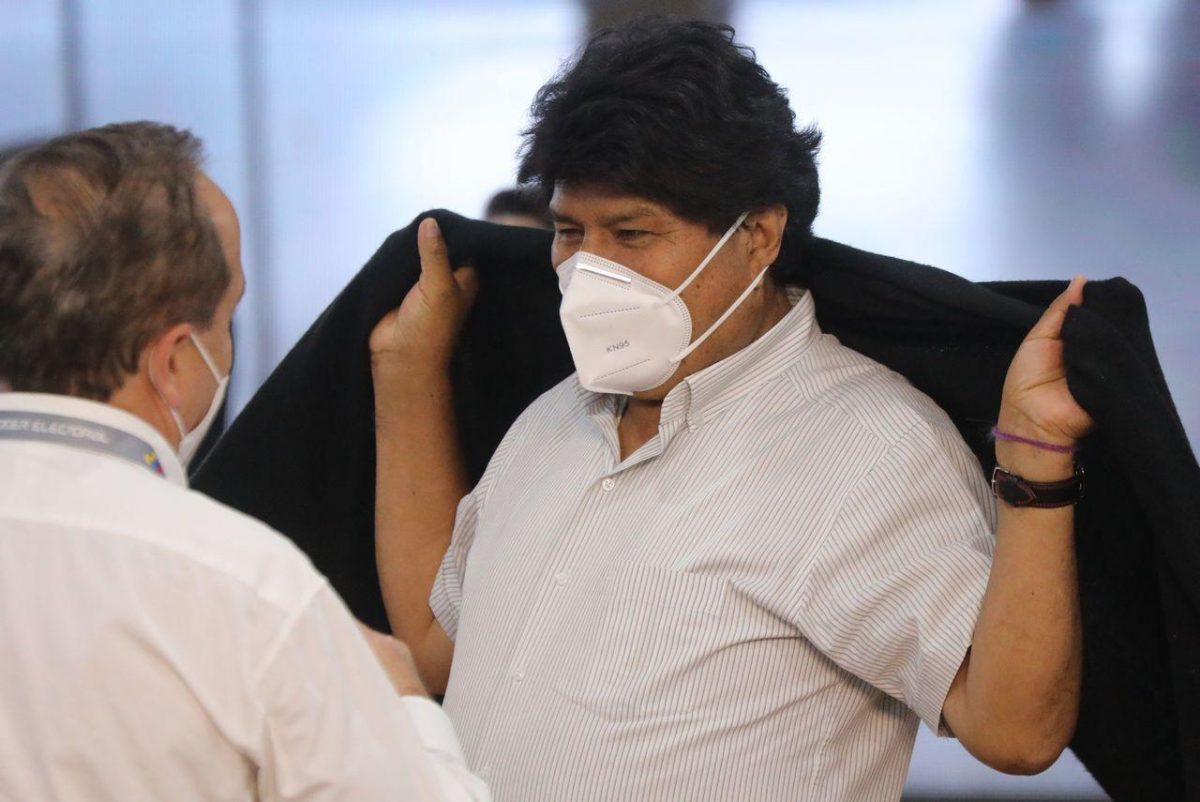 Noticia: Evo Morales fue dado de alta tras pasar dos semanas internado por coronavirus Evo Morales fue dado de alta tras pasar dos semanas internado por coronavirus