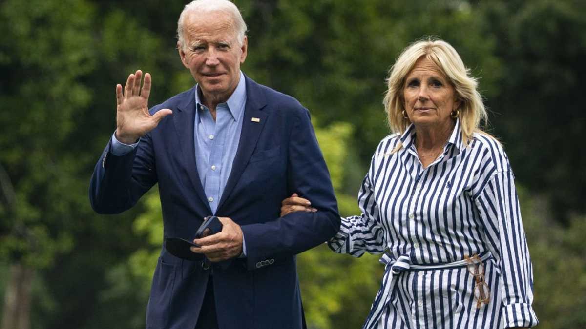 Noticia: La primera dama de Estados Unidos, Jill Biden, dio positivo para covid-19 La primera dama de Estados Unidos, Jill Biden, dio positivo para covid-19
