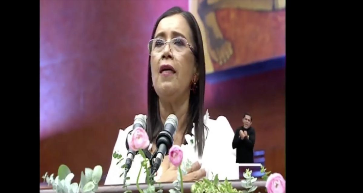Noticia: Minuto a minuto del discurso de Guadalupe Llori en el cambio de mando presidencial Minuto a minuto del discurso de Guadalupe Llori en el cambio de mando presidencial