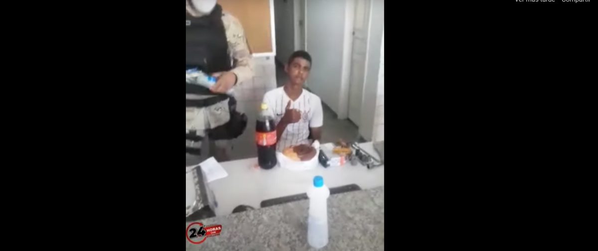 Noticia: Fue detenido por robo en su cumpleaños y le regalan una torta en la comisaría Fue detenido por robo en su cumpleaños y le regalan una torta en la comisaría