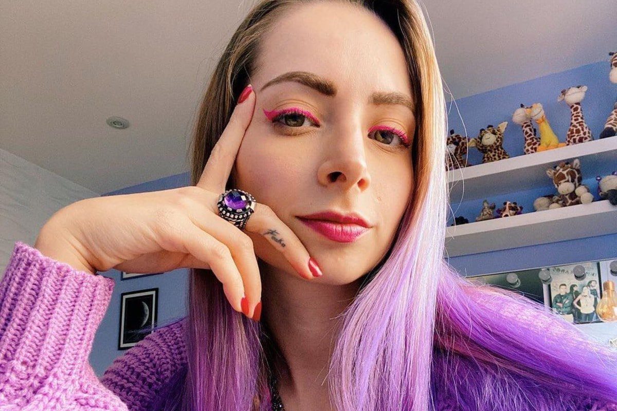 Noticia: Detienen a youtuber mexicana por tener pornografía infantil en su teléfono Detienen a youtuber mexicana por tener pornografía infantil en su teléfono