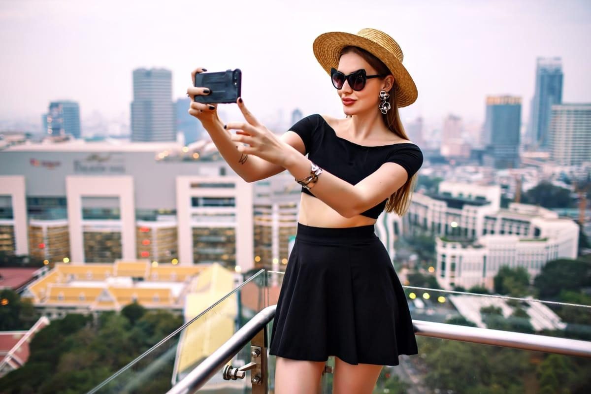 Noticia: Ley prohibirá a los influencers retocar sus fotografías Ley prohibirá a los influencers retocar sus fotografías