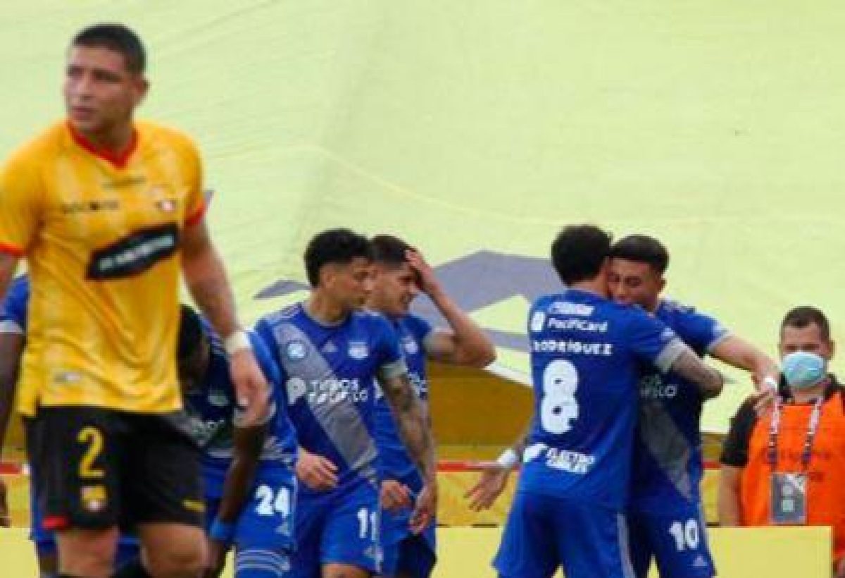 Noticia: Empate en el Clásico del Astillero favorece a Emelec Empate en el Clásico del Astillero favorece a Emelec