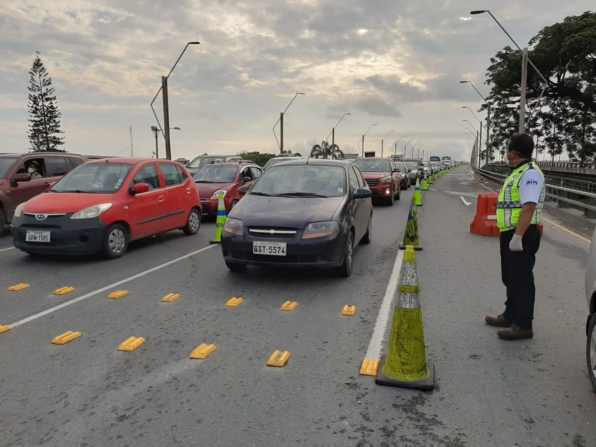 Noticia: ¿Cuál es la diferencia entre estado de excepción, toque de queda y restricción vehicular? ¿Cuál es la diferencia entre estado de excepción, toque de queda y restricción vehicular?