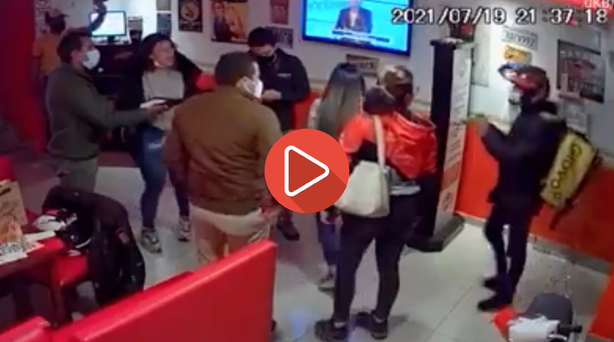 Noticia: Delincuentes disfrazados de repartidores asaltaron en restaurante de Quito Delincuentes disfrazados de repartidores asaltaron en restaurante de Quito