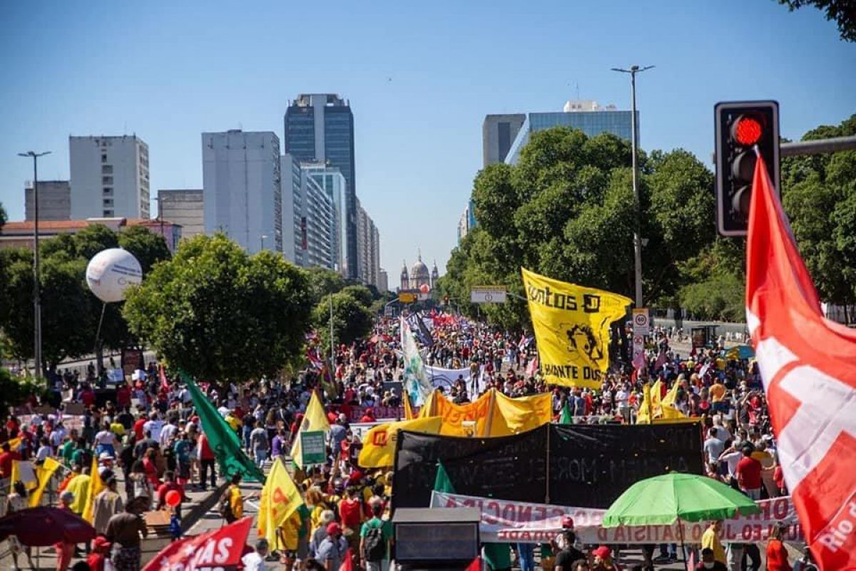 Noticia: Continúan las protestas en Brasil: Piden salida de Bolsonaro Continúan las protestas en Brasil: Piden salida de Bolsonaro