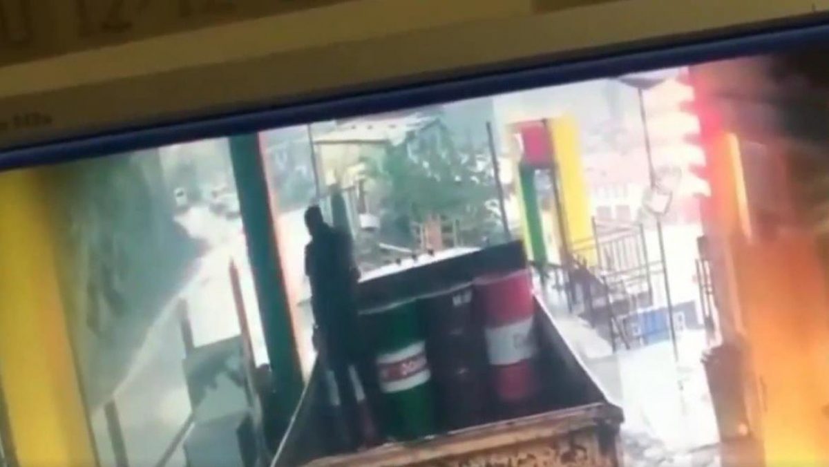 Noticia: Hombre se salvó de morir aplastado por una enorme roca Hombre se salvó de morir aplastado por una enorme roca