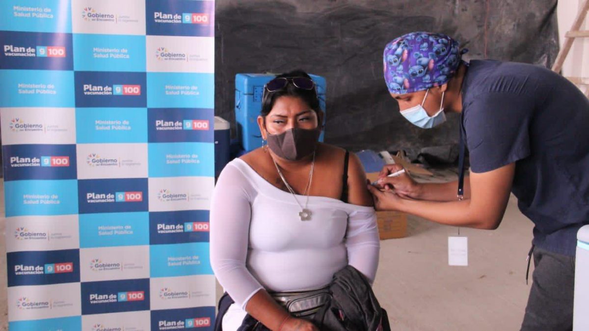 Noticia: 8 millones de ecuatorianos han sido totalmente vacunados contra el Covid-19 8 millones de ecuatorianos han sido totalmente vacunados contra el Covid-19