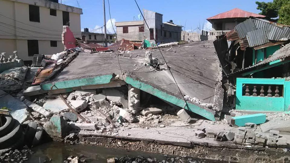 Noticia: Devastador terremoto en Haití: 7.2 en la escala de Richter Devastador terremoto en Haití: 7.2 en la escala de Richter