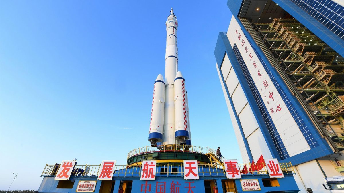 Noticia: China lanzará el sábado su misión espacial tripulada más larga China lanzará el sábado su misión espacial tripulada más larga