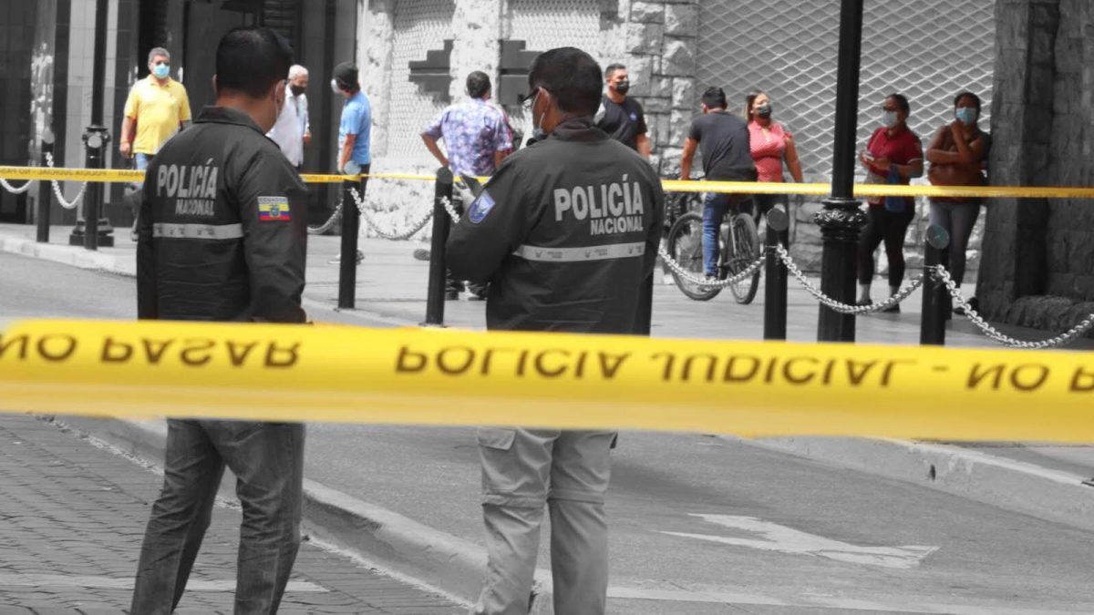 Noticia: Una ola de delincuencia azota a Guayaquil Una ola de delincuencia azota a Guayaquil