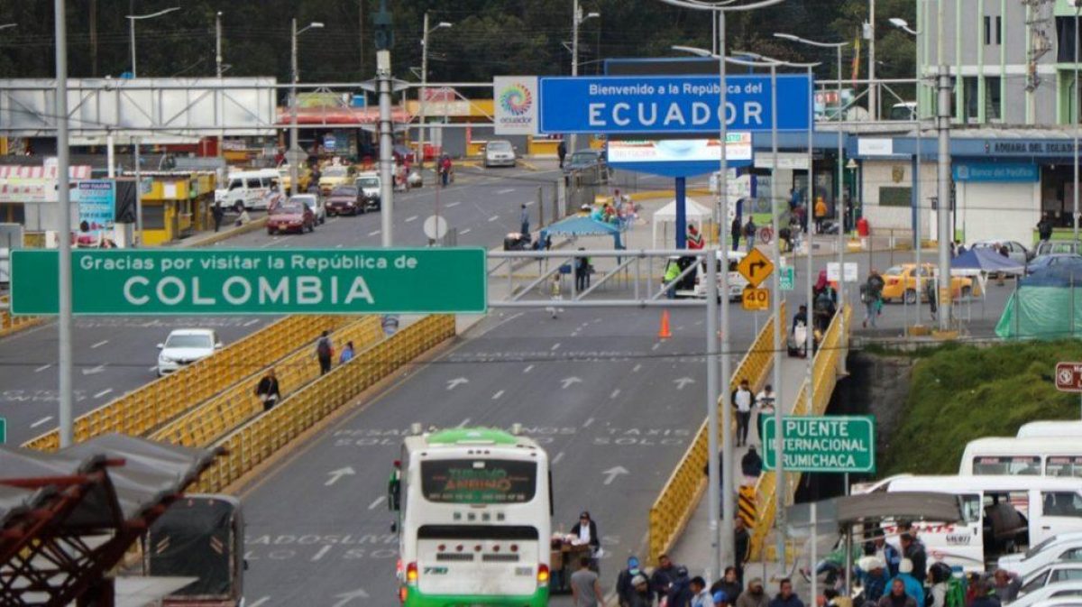 Noticia: Colombia pedirá carné de vacunación para ingresar al país Colombia pedirá carné de vacunación para ingresar al país