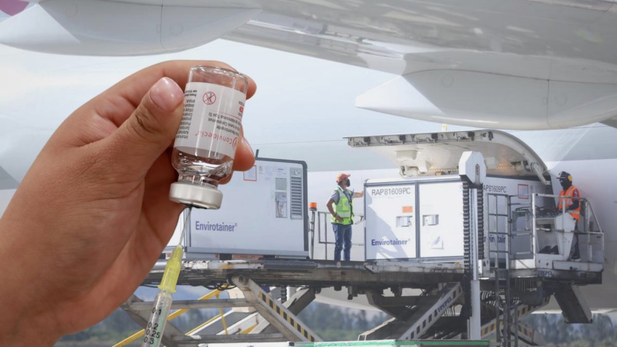 Noticia: Ecuador recibe cargamento con 200.000 dosis de vacunas CanSino Ecuador recibe cargamento con 200.000 dosis de vacunas CanSino