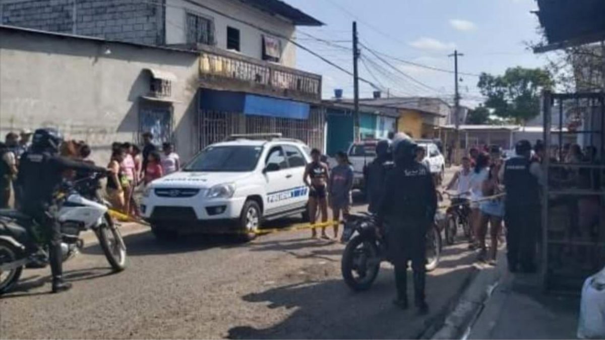 Noticia: Guayaquil: Sicarios asesinan a una pareja frente a dos niños Guayaquil: Sicarios asesinan a una pareja frente a dos niños
