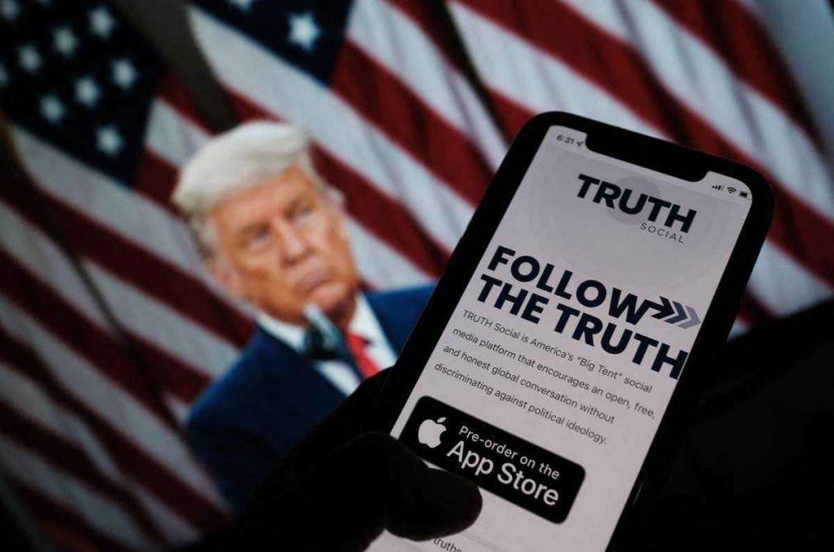 Noticia: La red social de Donald Trump fue hackeada antes de su lanzamiento La red social de Donald Trump fue hackeada antes de su lanzamiento