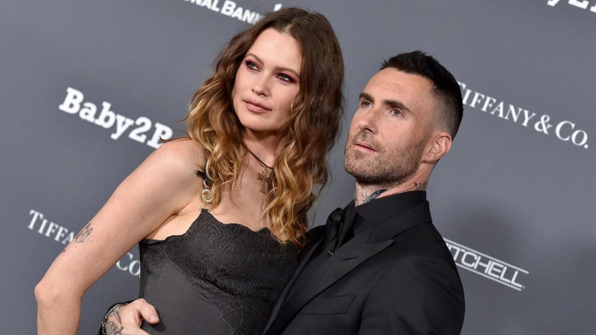 Noticia: Chats de Adam Levine exponen infidelidad hacia su esposa embarazada Chats de Adam Levine exponen infidelidad hacia su esposa embarazada