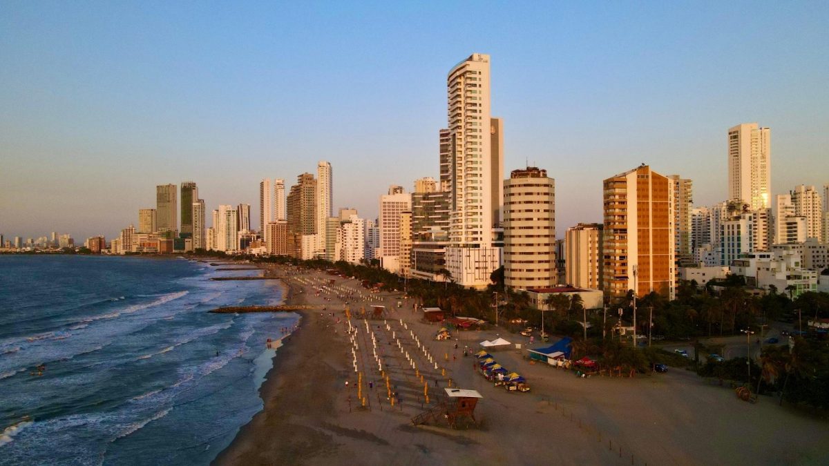 Noticia: Estafa en Cartagena: Les cobraron $450 dólares a dos turistas ecuatorianos por pescado y un par de cervezas Estafa en Cartagena: Les cobraron $450 dólares a dos turistas ecuatorianos por pescado y un par de cervezas