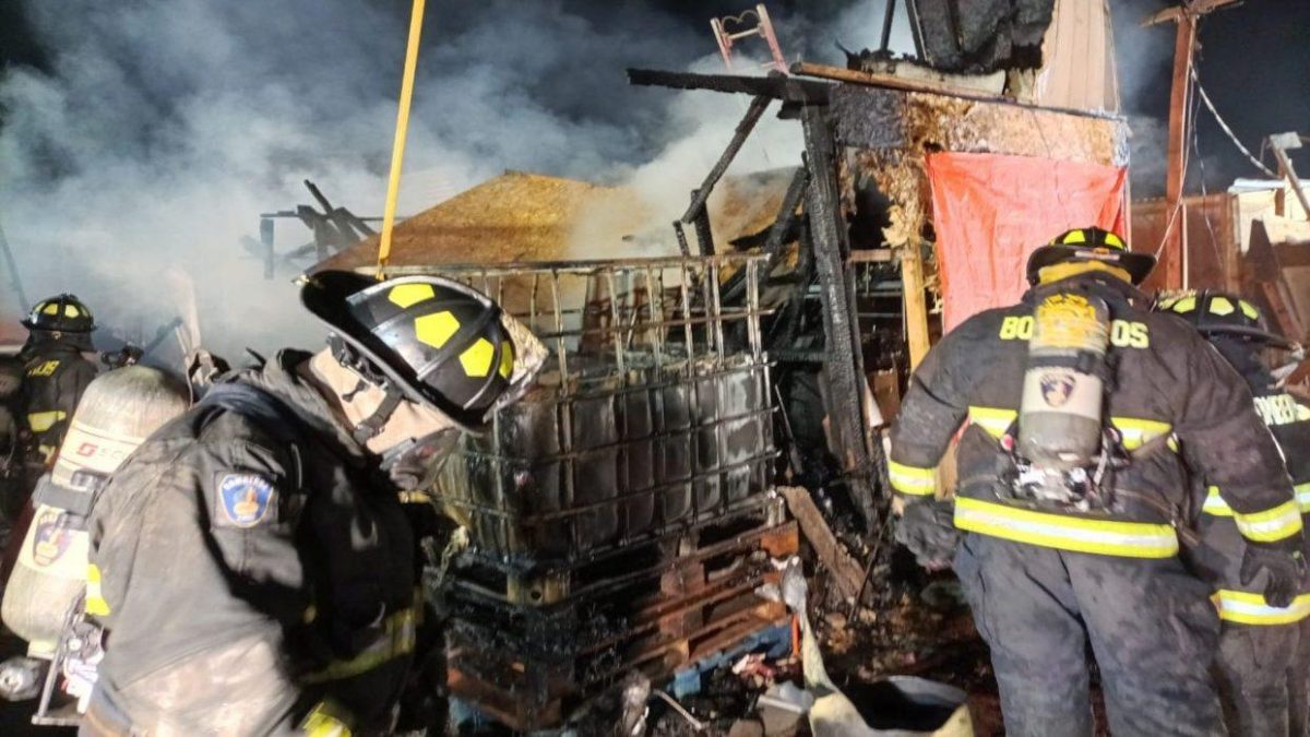 Noticia: Nueve ecuatorianos habrían muerto en un incendio en Chile Nueve ecuatorianos habrían muerto en un incendio en Chile