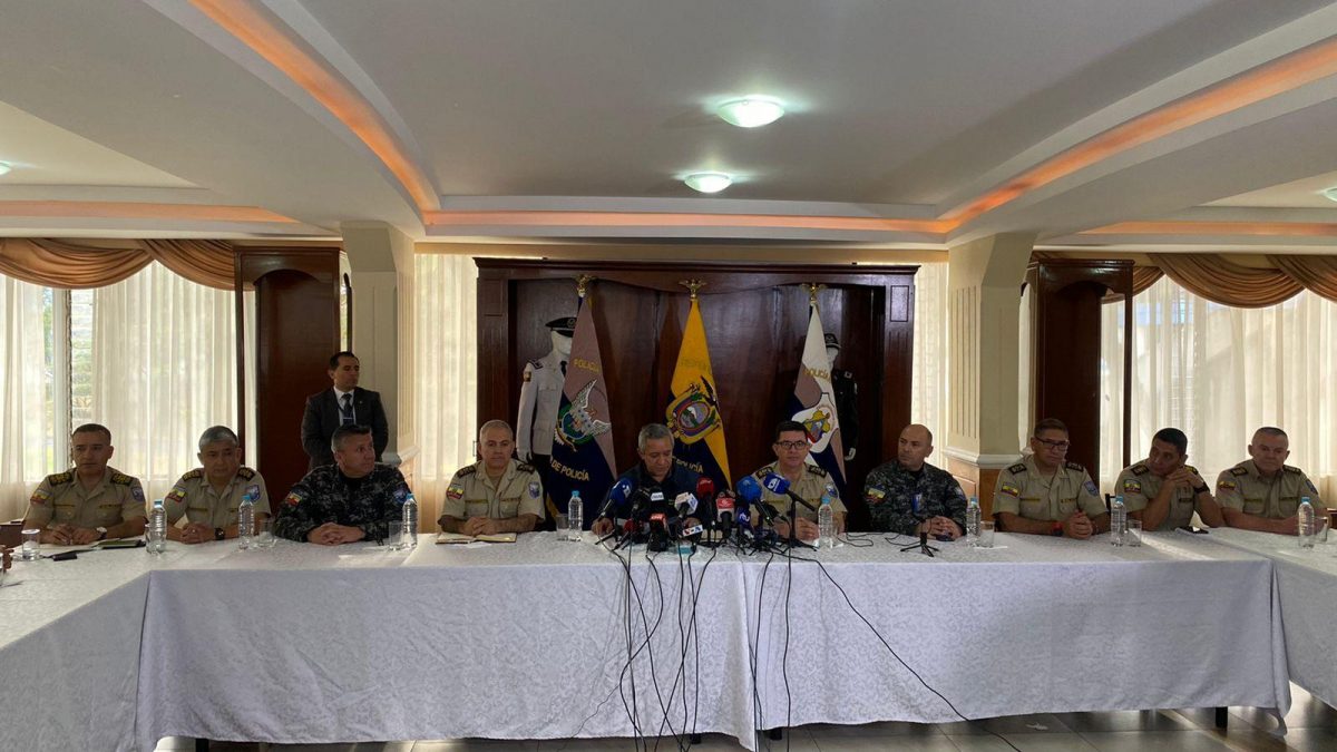 Noticia: Ministro del Interior sobre el caso María Belén Bernal: "No es un acto cometido por la Policía" Ministro del Interior sobre el caso María Belén Bernal: "No es un acto cometido por la Policía"