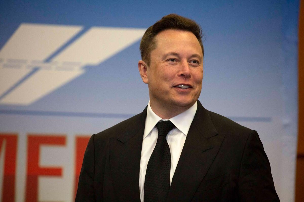 Noticia: Elon Musk venderá acciones de Tesla para combatir el hambre en el mundo Elon Musk venderá acciones de Tesla para combatir el hambre en el mundo