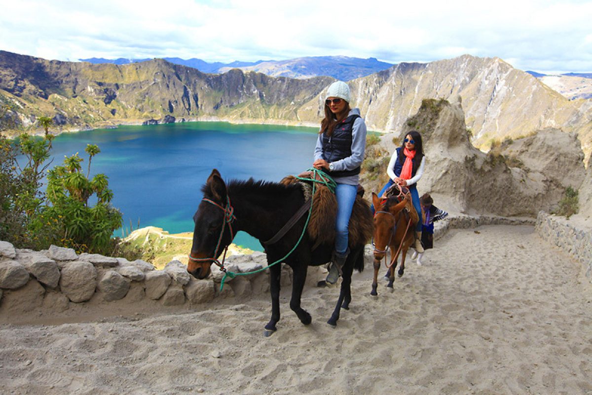 Noticia: Ecuador: Iniciativa busca eliminar el uso de caballos y burros para subir al Quilotoa Ecuador: Iniciativa busca eliminar el uso de caballos y burros para subir al Quilotoa