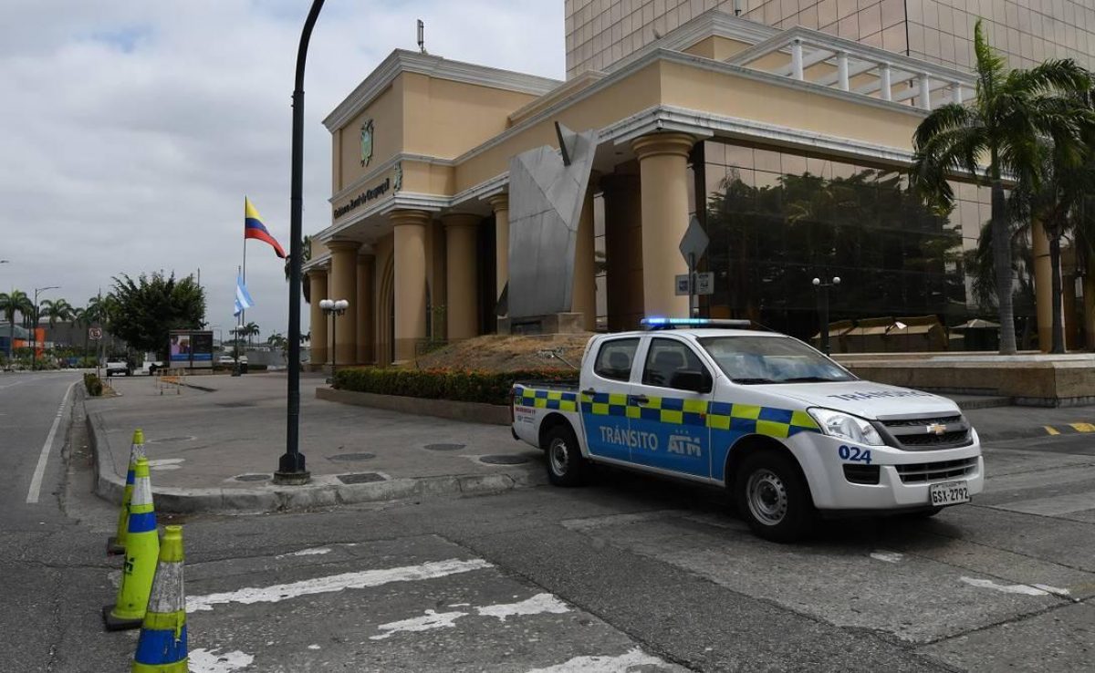 Noticia: Guayaquil: Cancillería suspende atención por caso positivo de Covid-19 Guayaquil: Cancillería suspende atención por caso positivo de Covid-19
